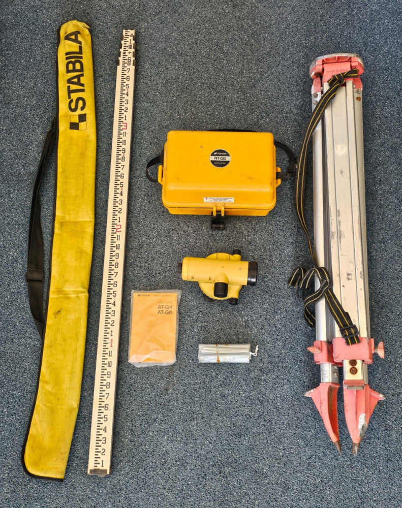 Topcon AT-G6 Level Transit w/ Carrying Case Tripod and Telescoping Rod