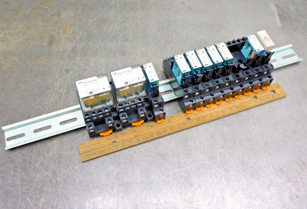 Allen Bradley 700HK-32Z24-4 Relay & 700-HF34Z24 Relay DIN Rail