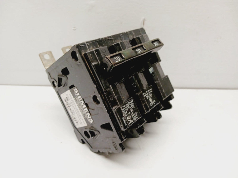 NEW SIEMENS B320H 20 AMP BOLT-ON CIRCUIT BREAKER 3P 240 VAC 22KA (FLAW)