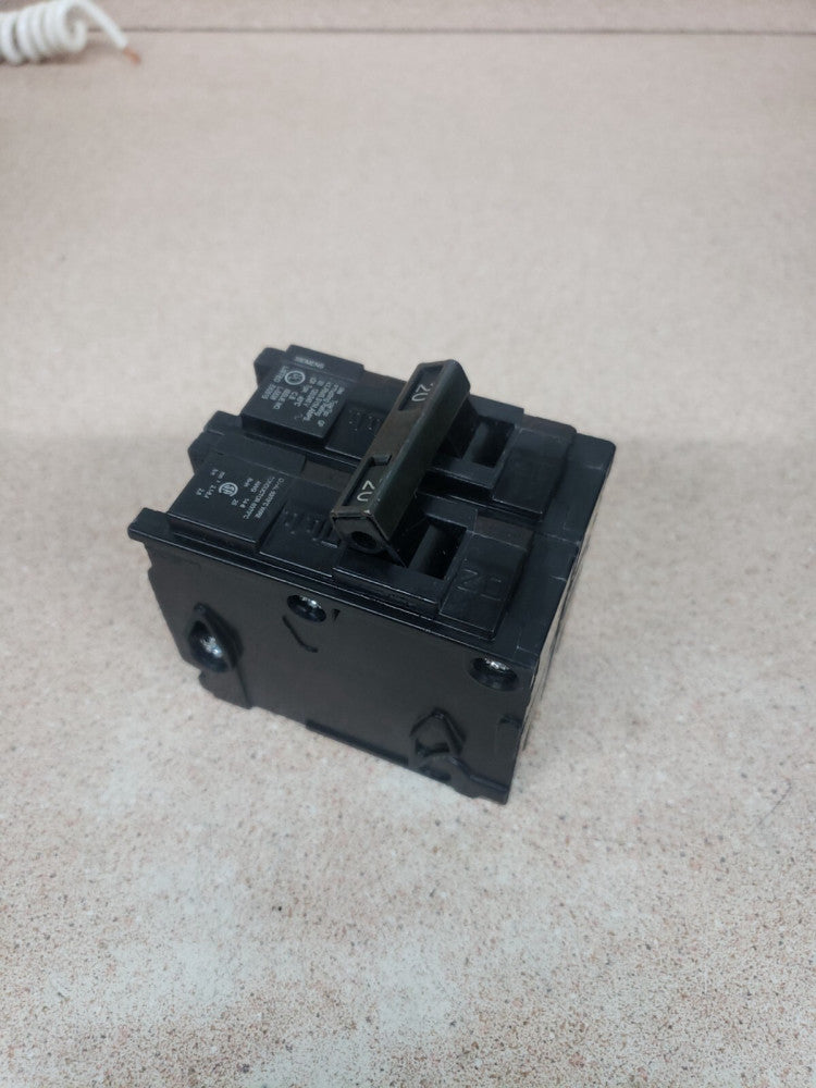 NEW OLD STOCK Siemens Q220 20A Dual Pole Circuit Breaker