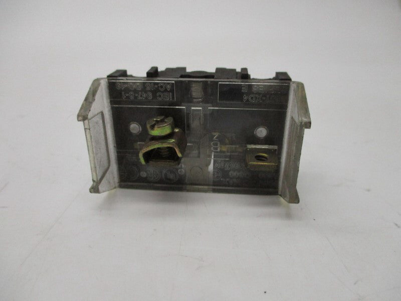 ALLEN BRADLEY 800T-XD4 SER. E UNMP