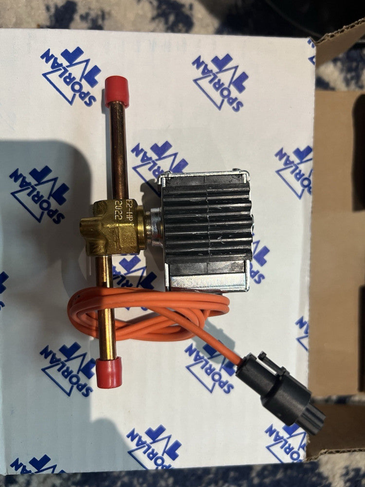 Sporlan Parker E2S120-HP With 24v 50-60 Coil Solenoid Valve