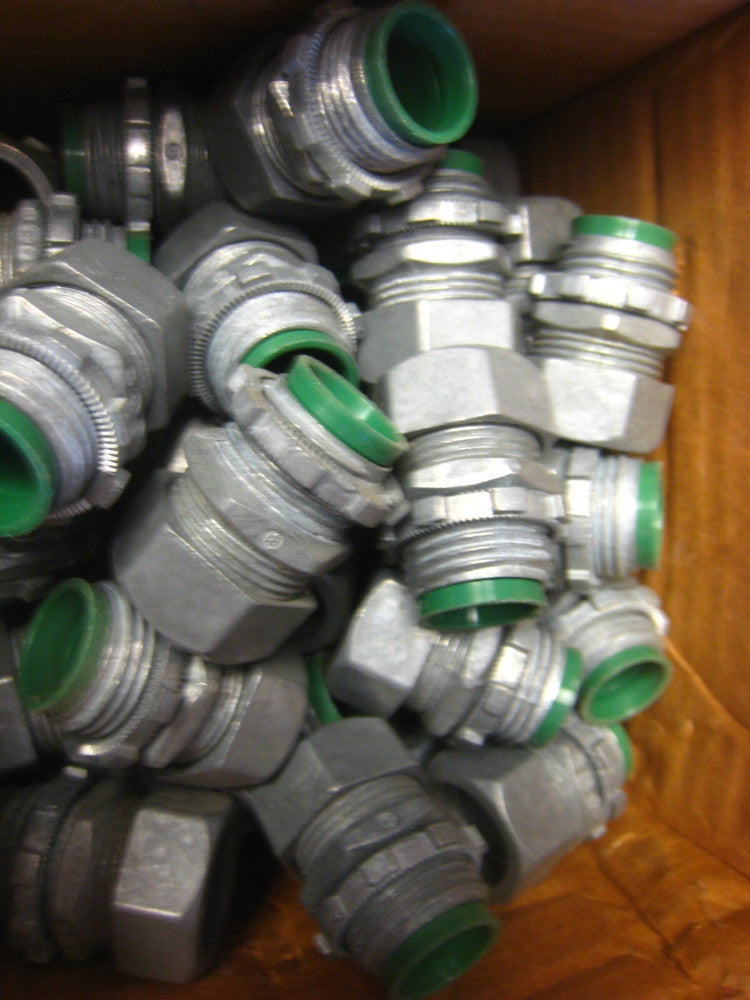 BOX OF (44)BRIDGEPORT 250-DCI2   1/2" EMT COUPLING SET SCREW CONCRETE TIGHT