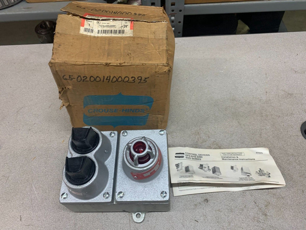 NEW CROUSE-HINDS EXPLOSION PROOF COMBO. PUSHBUTTON / LIGHT STATION EFD2471 J1
