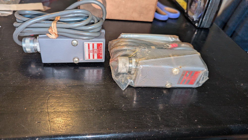 (1) Elwood Autotron Optical Sensor Control Head A1AE NOS