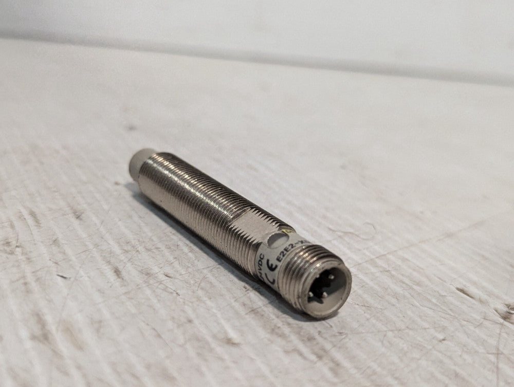 Omron E2E-X5MB1-M1 Inductive Proximity Sensor, 5mm Sensing Distance - Free Ship