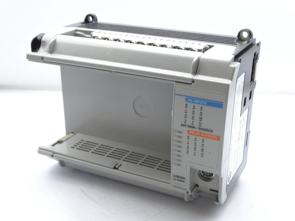 ALLEN BRADLEY 1764-24BWA PLC MODULE
