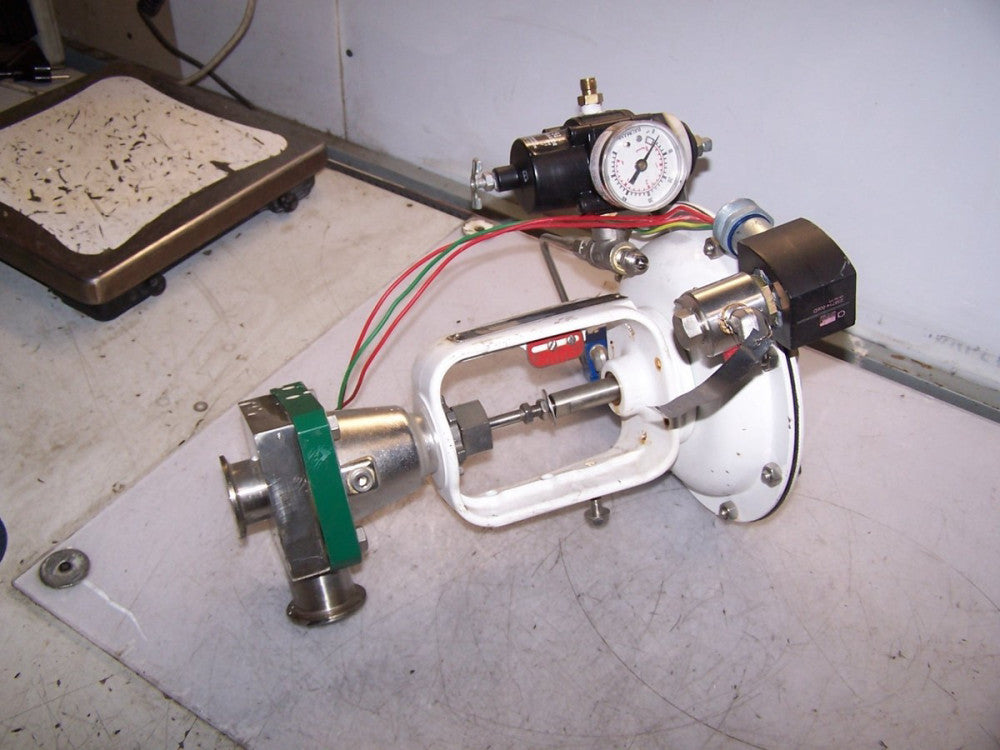 HD BAUMANN 2" STAINLESS SANITARY ACTUATED VALVE W/ I/P CONVERTER 32-84021S
