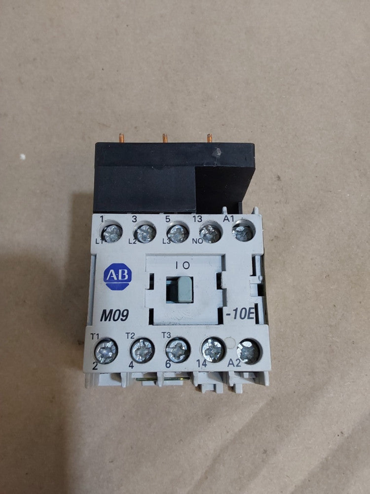 Allen Bradley 190E-NND2-CC10S SER B Contactor M09-10E