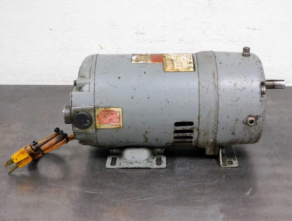 Dayton 2Z850B AC Gear Motor 288 RPM 1/3 HP 115V 60Hz 69 in-lb 5/8" DIA Shaft