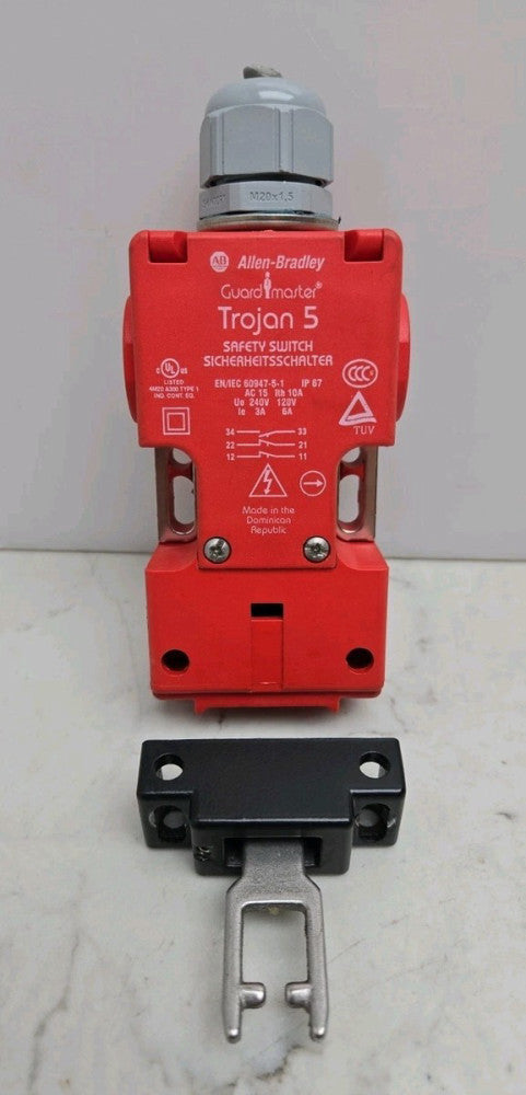 Allen Bradley 440K-T11467 Interlock Safety Switch Guardmaster Trojan 5