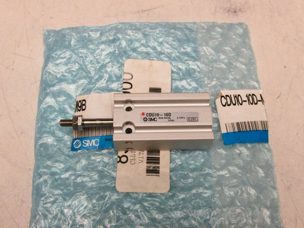 SMC PNEUMATIC CYLINDER CDU10-10D-M9B NEW SURPLUS IN THE BAG MAKE OFFER !!