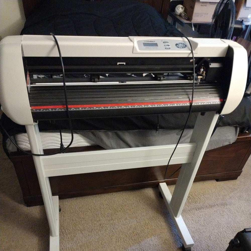US CUTTER 28" MODEL SC PLOTTER SERIES VINYL CUTTER/PLOTTER  TYPE SC631 USCUTTER