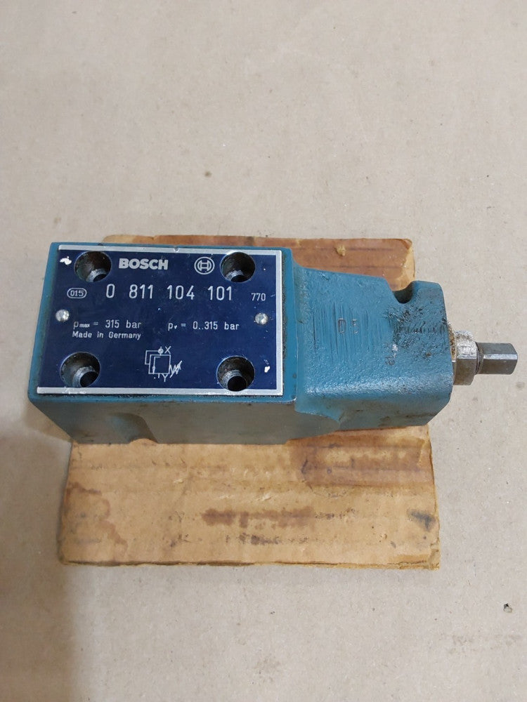 Bosch Pressure Relief Valve #0 811 104 101 Used Take Out / A14