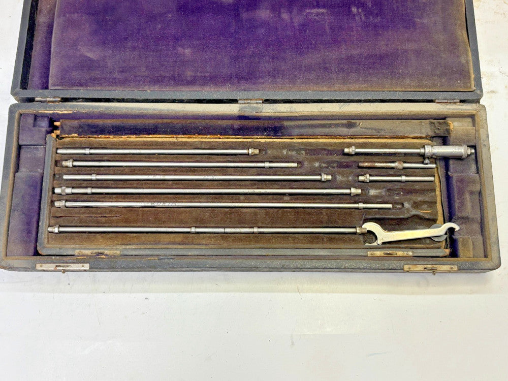 BROWN & SHAPRE MFG CO. SOLID ROD INSIDE MICROMETER WITH QUICK READING FIGURES