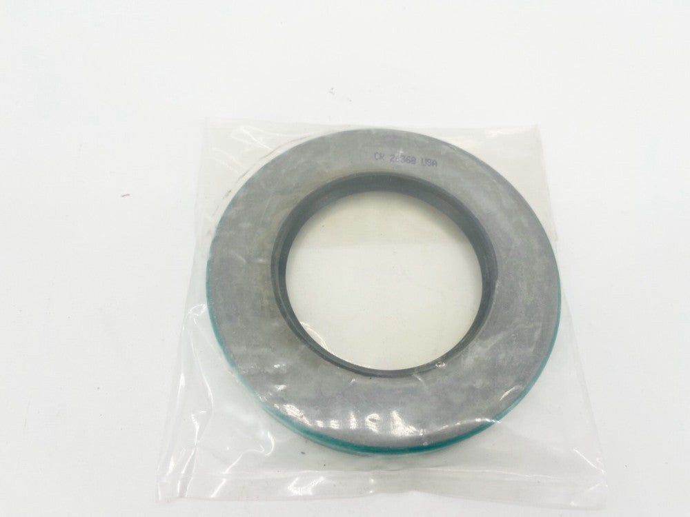 New SKF CR 26368 Oil Seal 2.625" Shaft 4.438" OD 0.438" Width