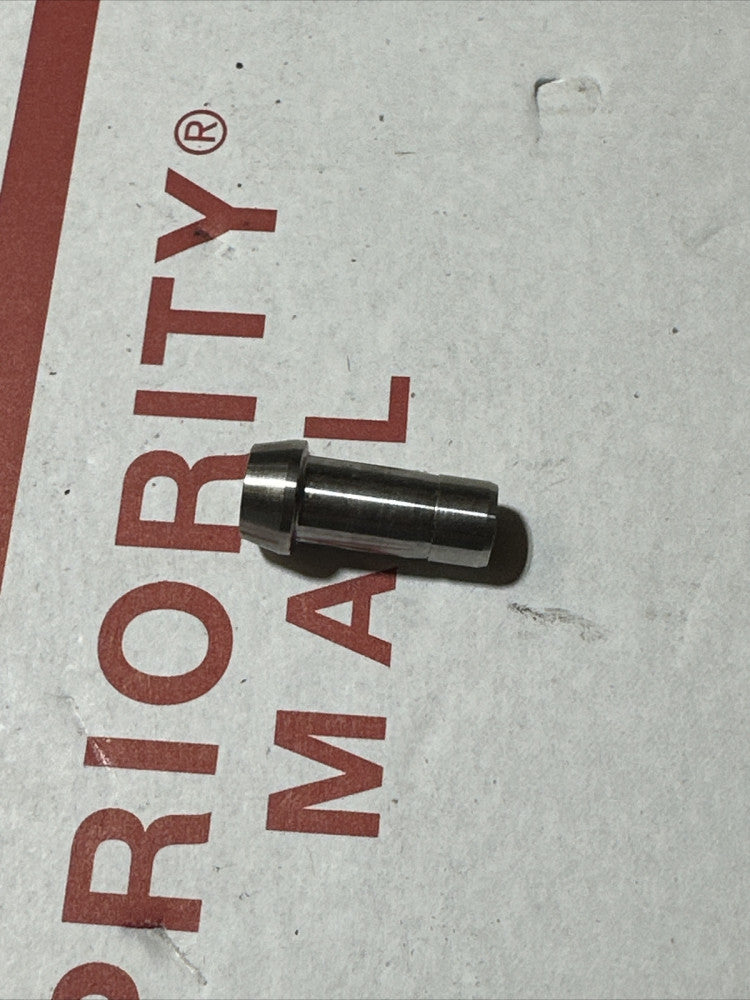 New Swagelok SS-601-PC ,3/8 " port connector