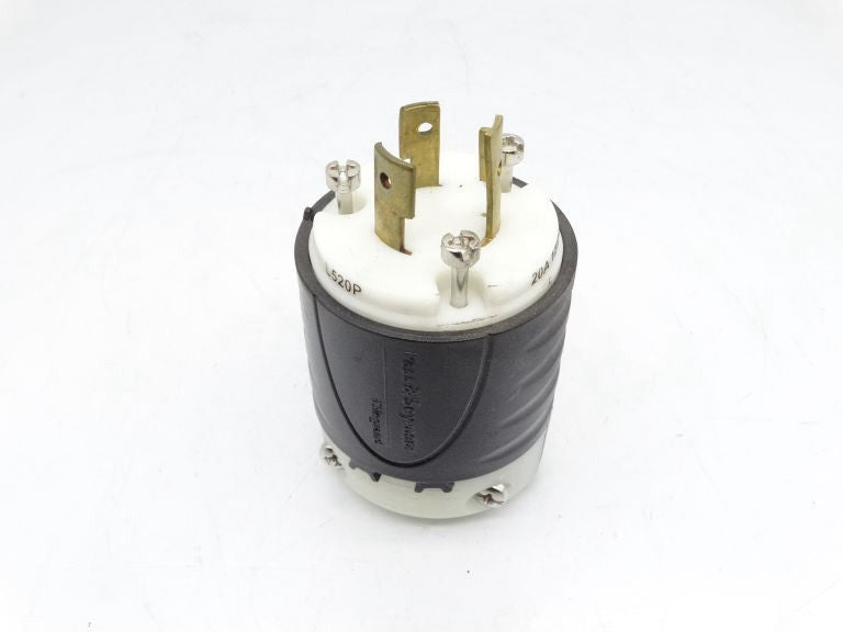 LEGRAND L520-P Plug - New In Box
