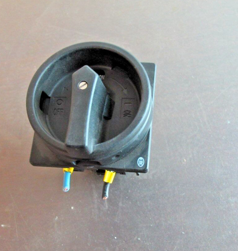 MOELLER T0-1-102 ROTARY SWITCH ISOLATOR  [A7BA]