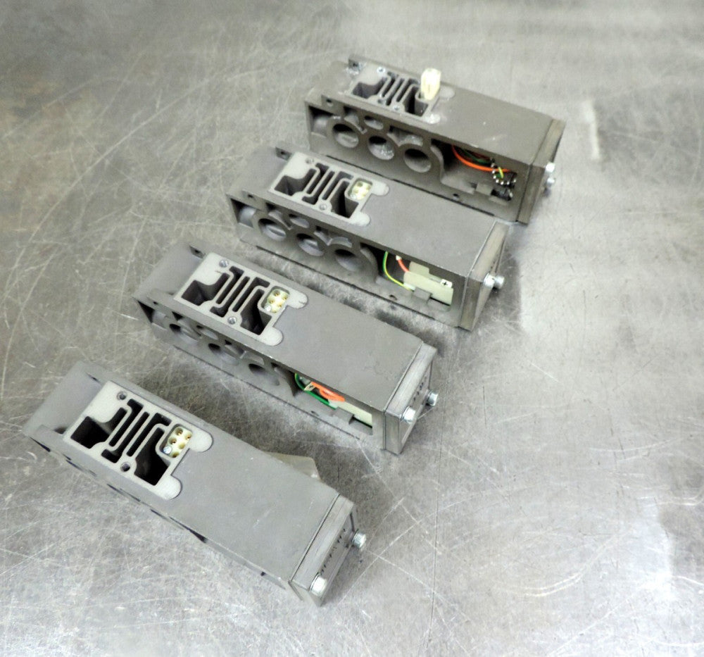 Numatics HH-4 Pneumatic Valve Base Manifold Block Lot of Four (4)