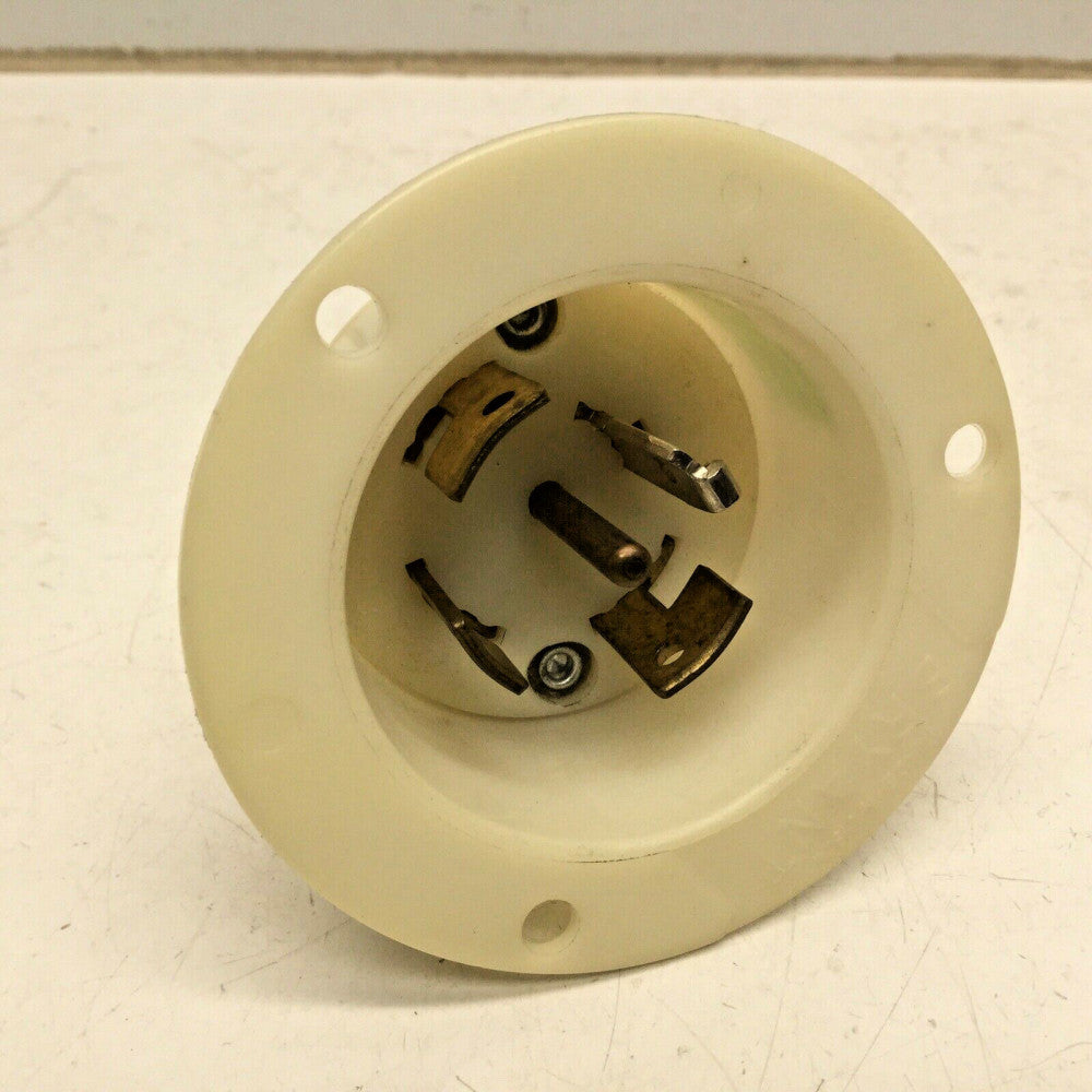 BRYANT 3524 Nylon Locking Male Base 4 Pole 5 Wire Grounding 20A 120/208V