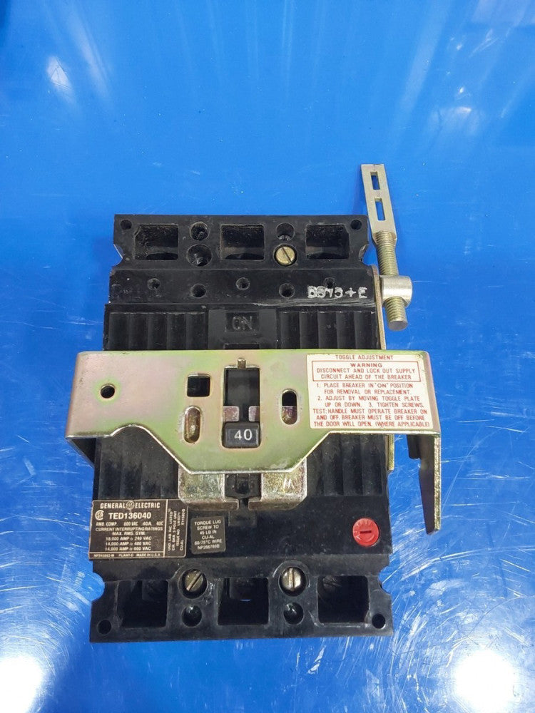GENERAL ELECTRIC TED136040 3 POLE 40AMP CIRCUIT BREAKER W/1494V-M4O
