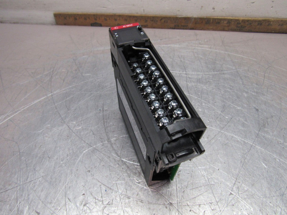 ALLEN BRADLEY CONTROLLOGIX 1756-IA16 SER-A FW-3.2 16PT AC INPUT MODULE NICE USED