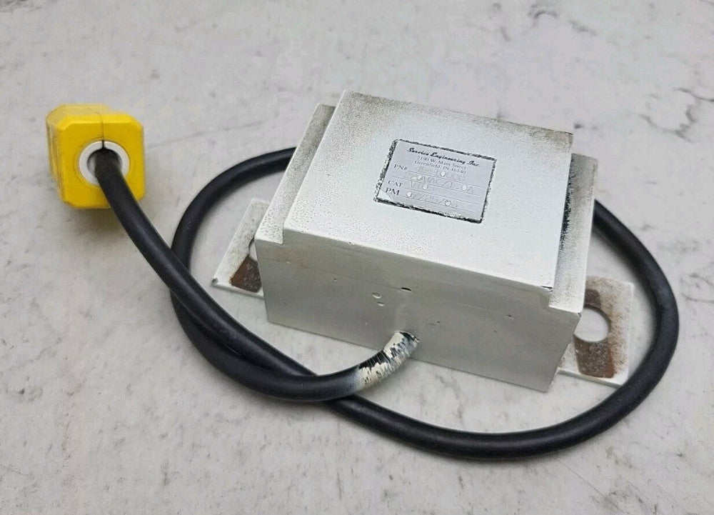 Service Engineering V103 Vibratory Bowl Feeder Electro-Magnetic Coil 115V Used 