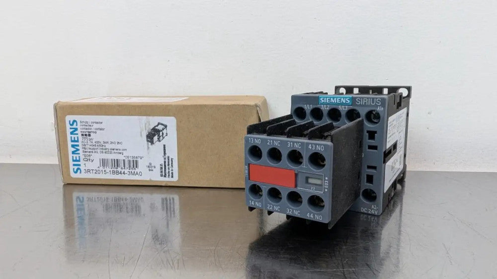 Siemens 3RT2015-1BB44-3MA0 Contactor 2NO 2NC 24VDC Coil 400V 7A