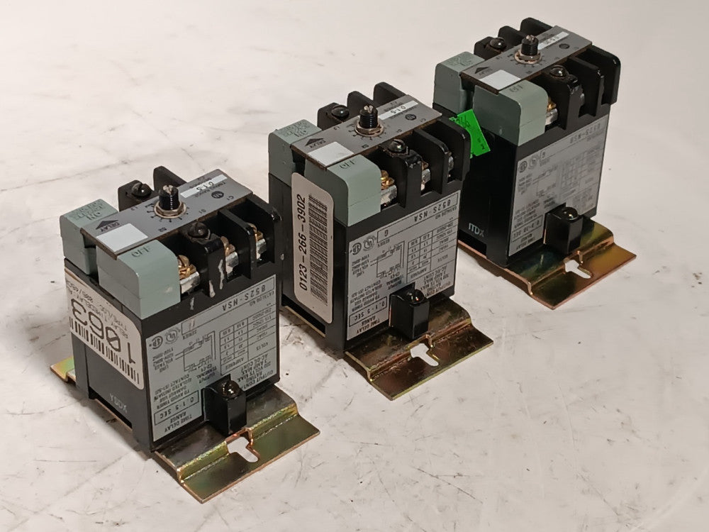 Lot of 3 Allen-Bradley 852S-NSA Solid State Timing Relays, 0.1-5 Second Timing