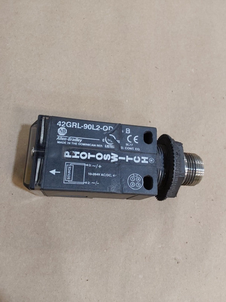 Allen Bradley 42GRL-90L2-QD Photoswitch Ser.B 