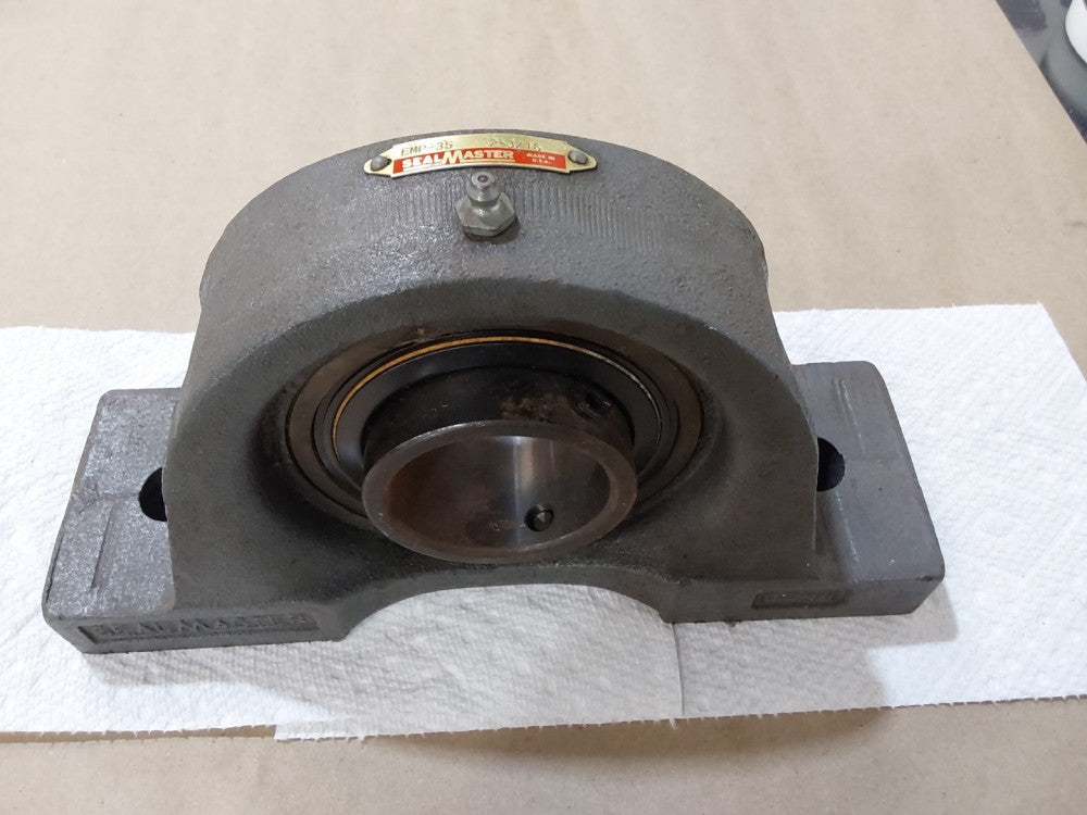 SealMaster EMP-35 Pillow Block Ball Bearing Unit 2-3/16"Bore Two Bolt Base Cast 