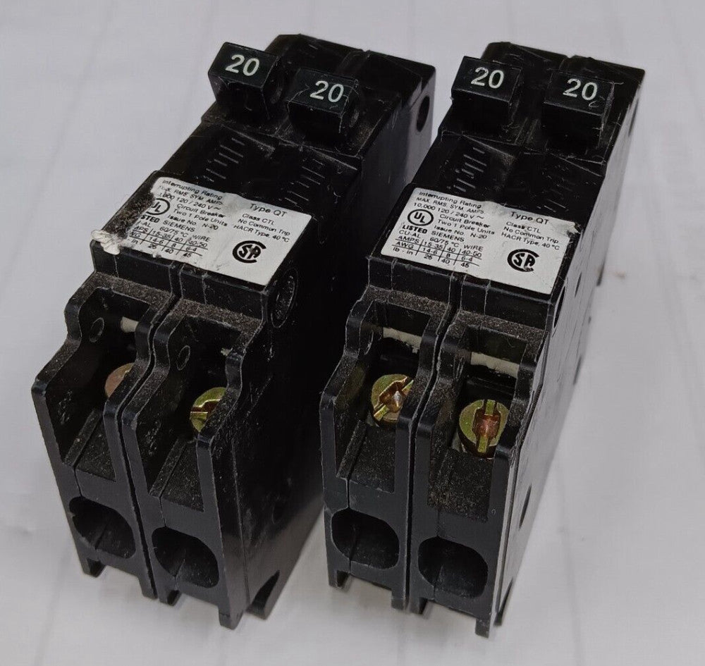 LOT OF 2) SIEMENS 20 AMP TANDEM CIRCUIT BREAKER 1 POLE 120/240V Q2020
