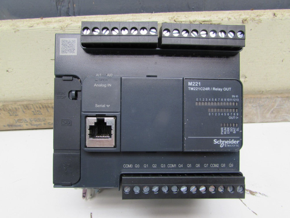 SCHNEIDER TM221C24R, PROGRAMMABLE CONTROLLER ,100-240V,  TAKEOUT! MAKE OFFER!