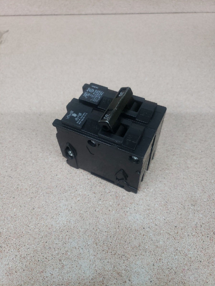 New Old Stock! ITE Siemens Q230 QP230 2 Pole 30 Amp Plug In Breaker