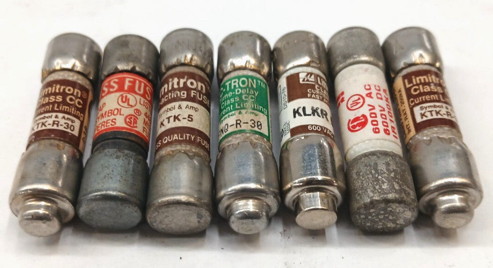 MINIATURE FUSE 600 VOLT  ASSORTED LOT OF 7