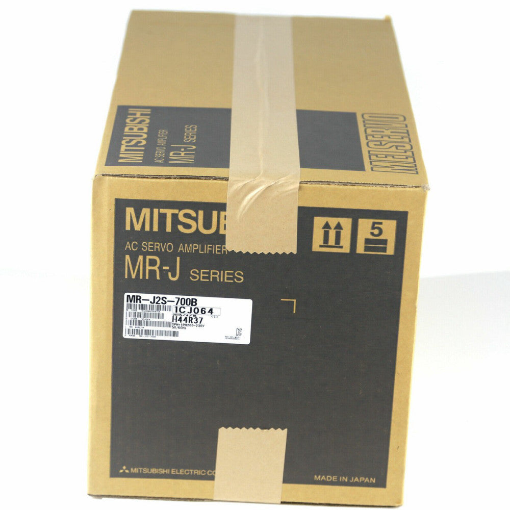 New In Box MITSUBISHI MR-J2S-700B Servo Driver