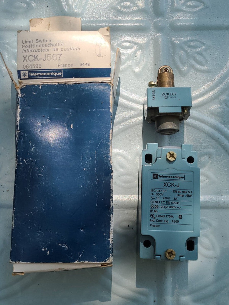 Telemecanique XCK-J567 Heavy Duty Roller Plunger Limit Switch