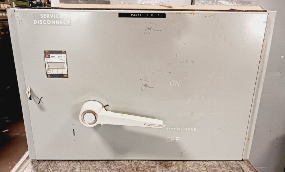 CUTLER-HAMMER M50 600 AMP FUSIBLE PANELBOARD SWITCH 3 POLE 600 VAC