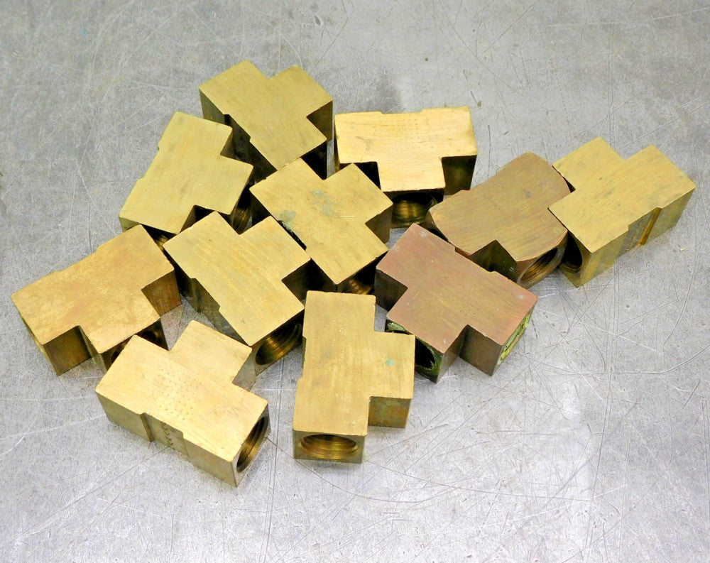 Parker Brass Pipe Female Tee Fitting 1/2" × 1/2" × 1/2" npt Lot of Eleven (11)