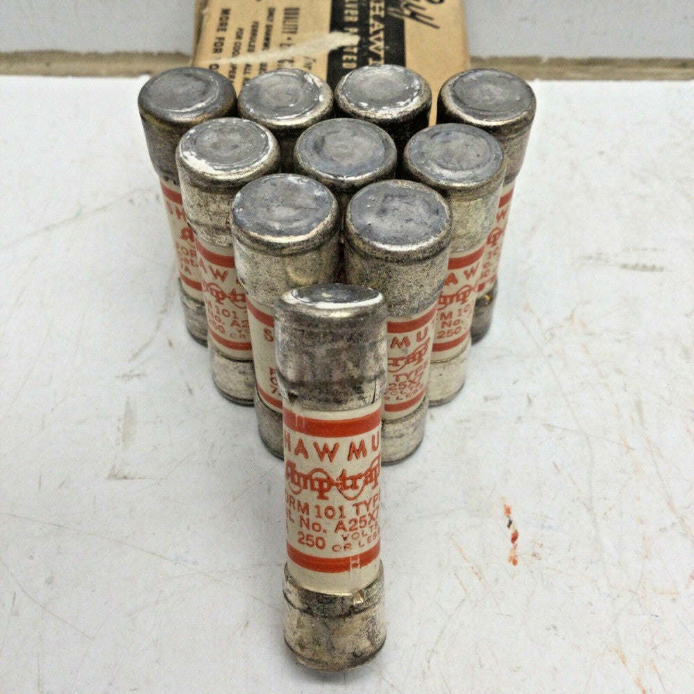 GOULD SHAWMUT A25X7 AMP-TRAP TYPE 1 FUSE 7 AMP 250V A25X7-1 (LOT of 10)