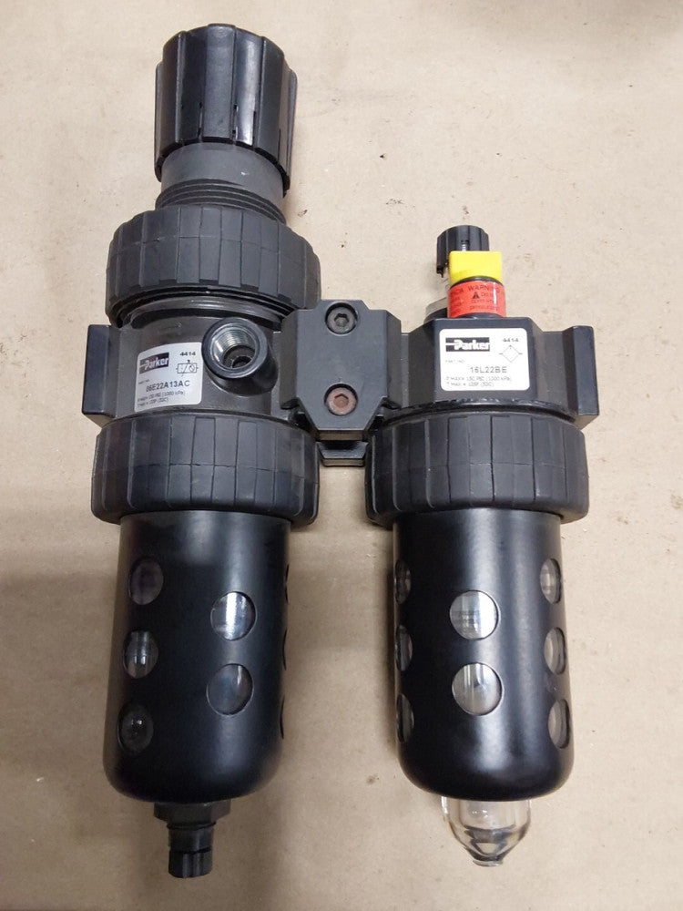 Parker (06E22A13AC) 1/2" NPT Port 40 µm Manual Compressed Air Filter 