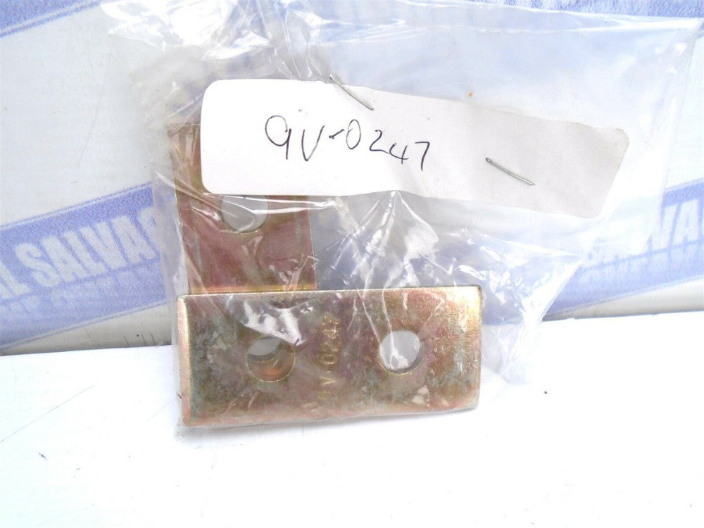 (2-NEW) CATERPILLAR - CAT - 9V-0247 - Cab Ladder Mounting Plate - 417-4527
