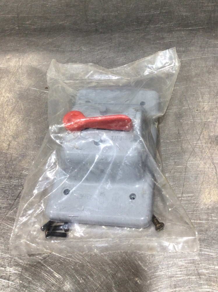 Scepter Weatherproof Single Toggle Outlet Box Cover VSC-15/10 NOS Sealed