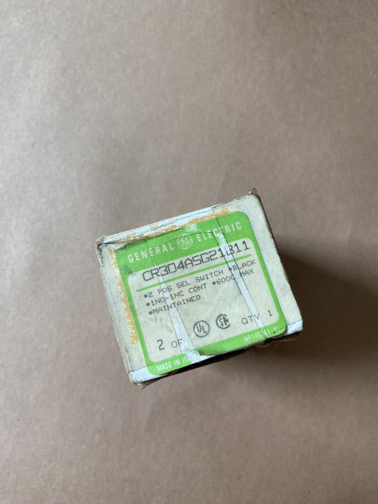 NEW GENERAL ELECTRIC CR304A5G21B11 OILTIGHT SELECTOR SWITCH
