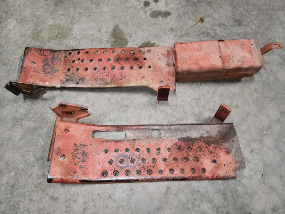 Ford 961 Tractor 5 Speed  - Footrests Running Boards & Brackets 800 801 900 901