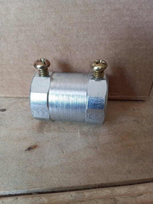 10 Pcs, 1" Thomas & Betts EMT Set Screw Coupling TK123US, Zinc Plated Steel City