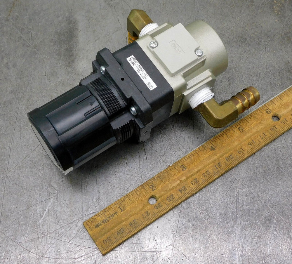 SMC ARG30-N03G1-NZ Pneumatic Regulator 125 PSI 3/8" NPT