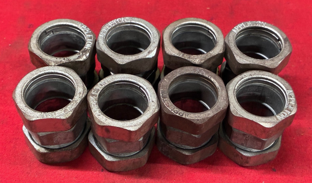 APPLETON COMPRESSION COUPLINGS SIZE: 3/4" (LOT OF 8)