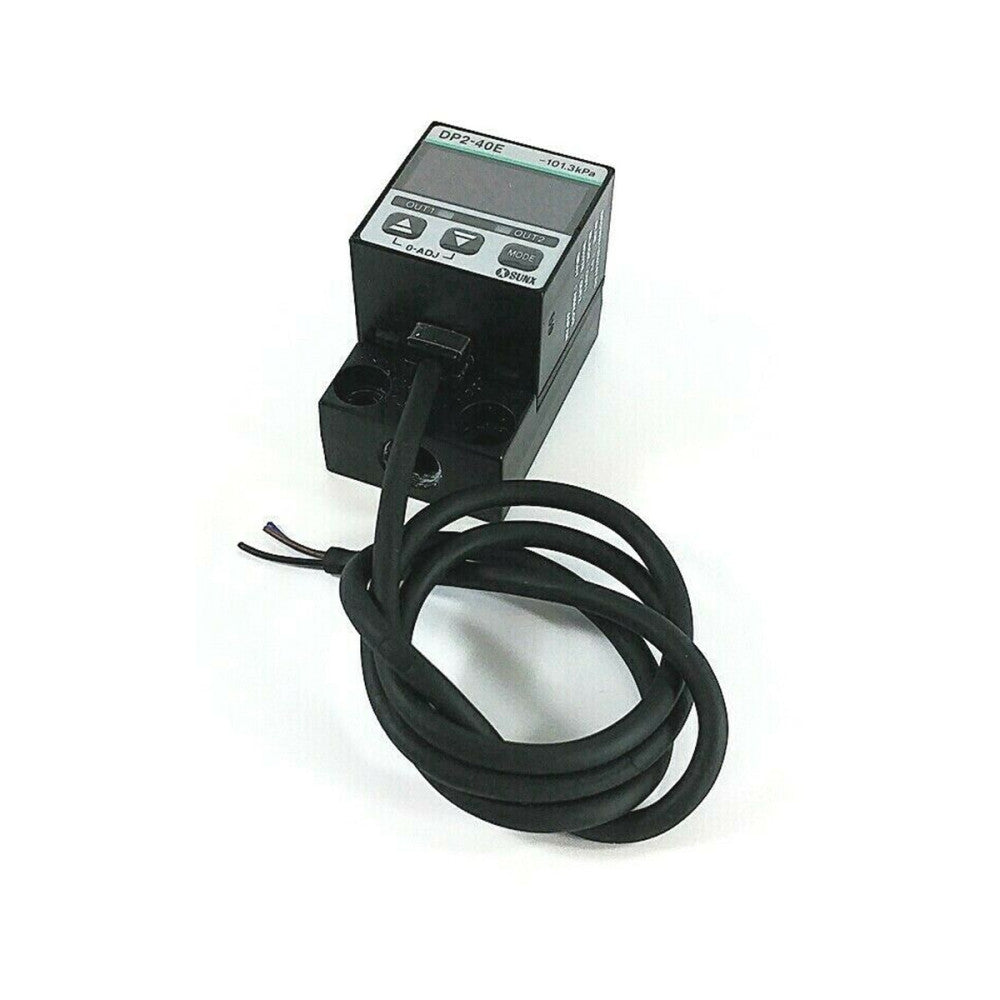 New in Box Sunx DP2-40E Gauge Vacuum Industrial Pressure Sensor 12~24VDC DP240E